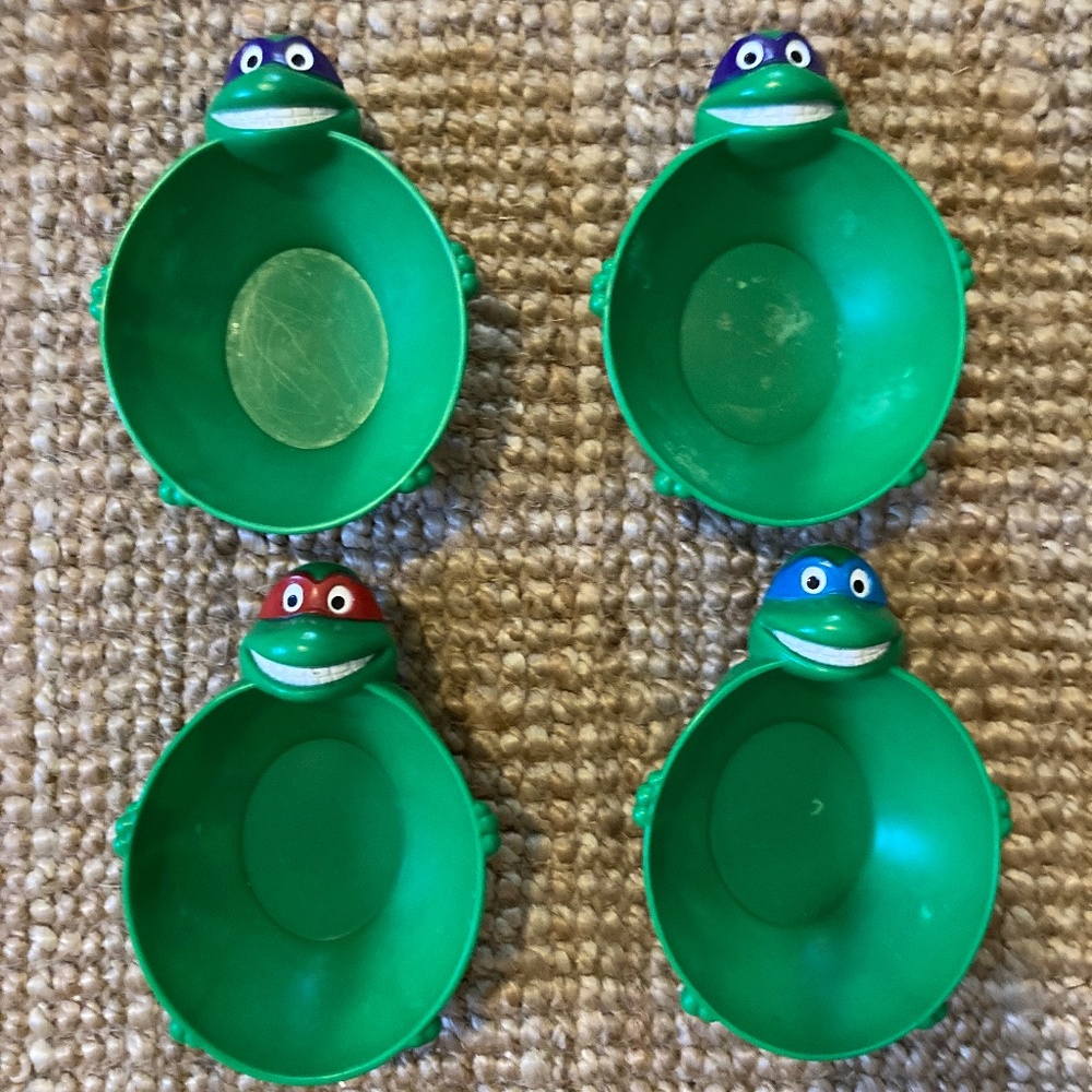 Vintage Teenage Mutant Ninja Turtle Bowls 1990 Set of 4